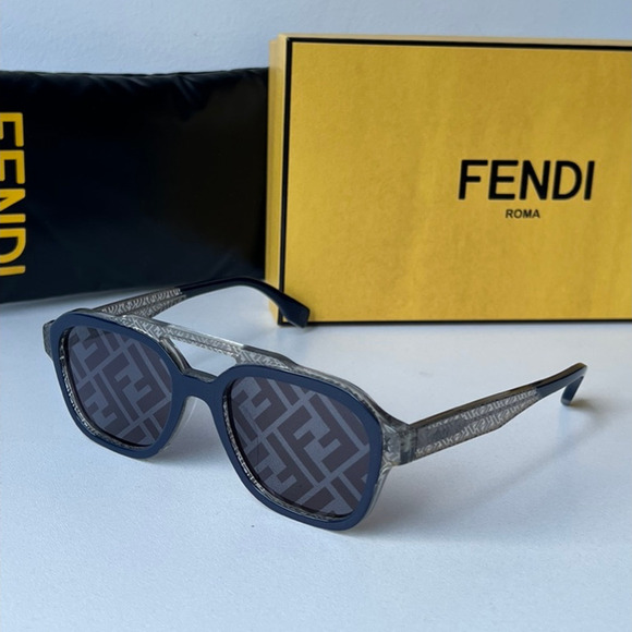 SALE NEW Fendi FE40076U Logo Blue FF Mirror Unisex Sunglasses - Picture 1 of 7